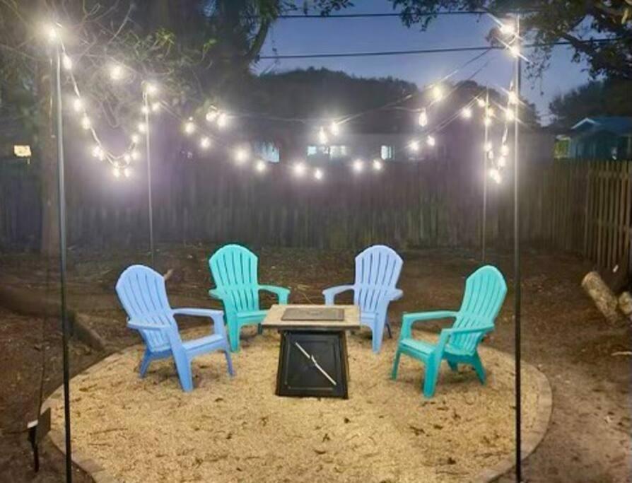 Beach Bungalow In Downtown Cocoa Beach Villa Exterior photo